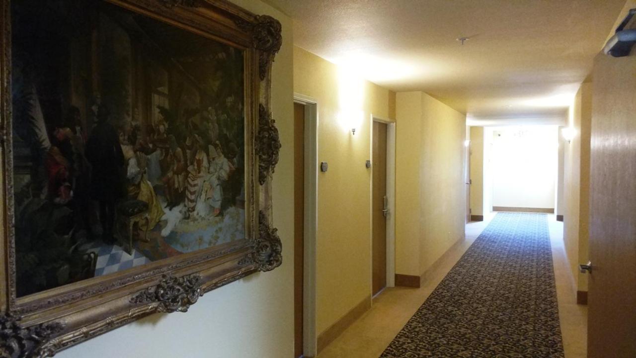 Palace Inn & Suites Lincoln Exterior foto